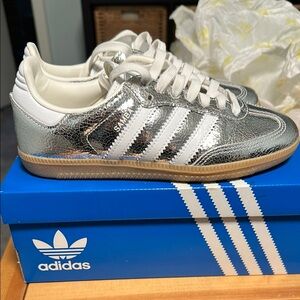adidas women’s samba OG chrome